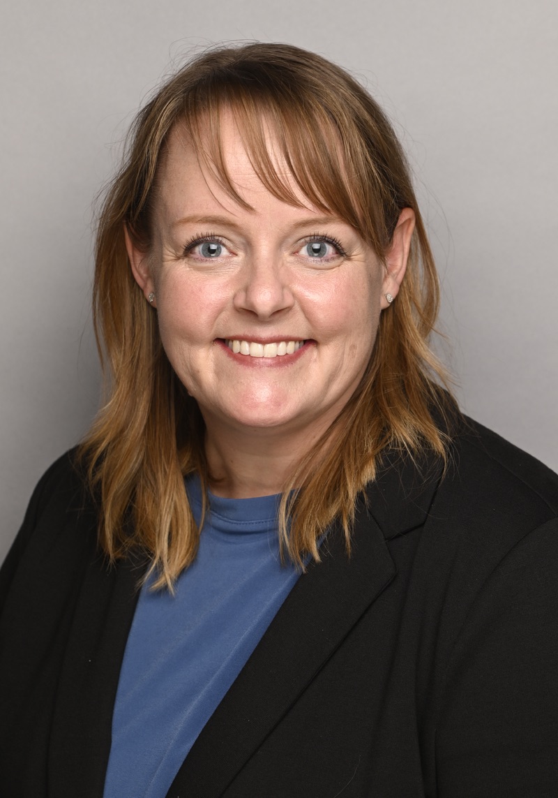 Jennifer McGowan.jpg